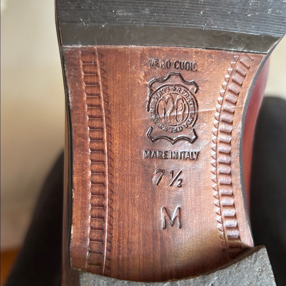 Vintage Bally burgundy and black riding style boots. Size 37 1/2. Made in Italy - Picture 9 of 9